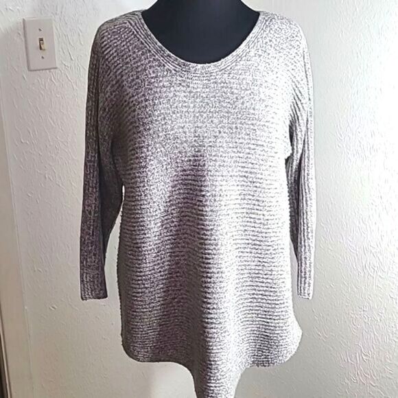 New York & Company Sweaters - New York & Co - Gray Pullover Sweater, Size XL